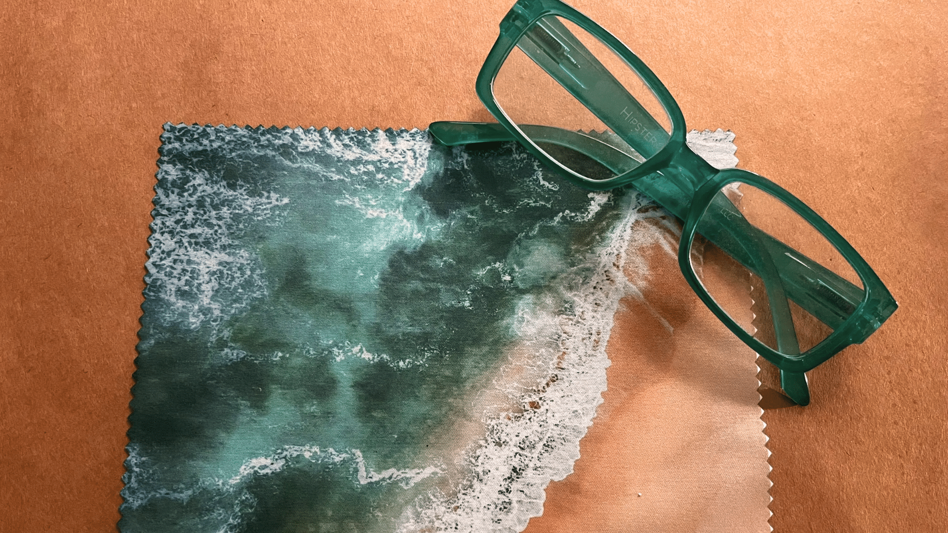 Customized Cleaning Cloths for Glasses and Screens