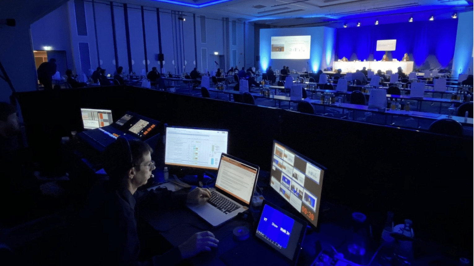 What Are Hybrid Events?