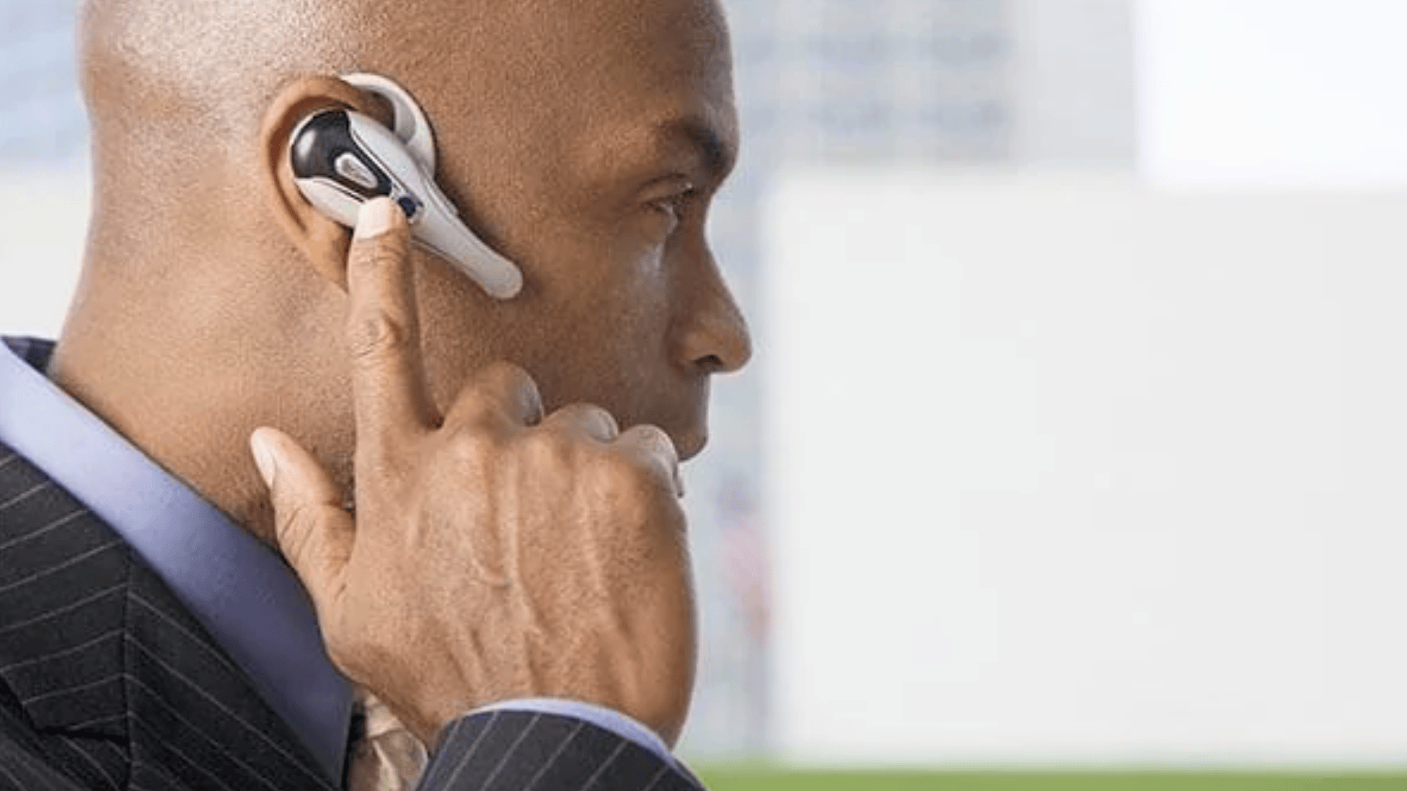 2000s: Bluetooth Headsets and iPods