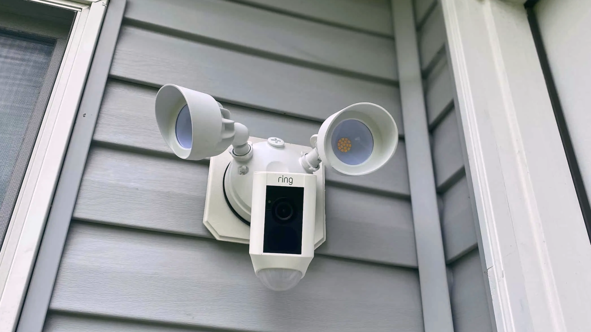 How AI Improves Modern Home Security Systems