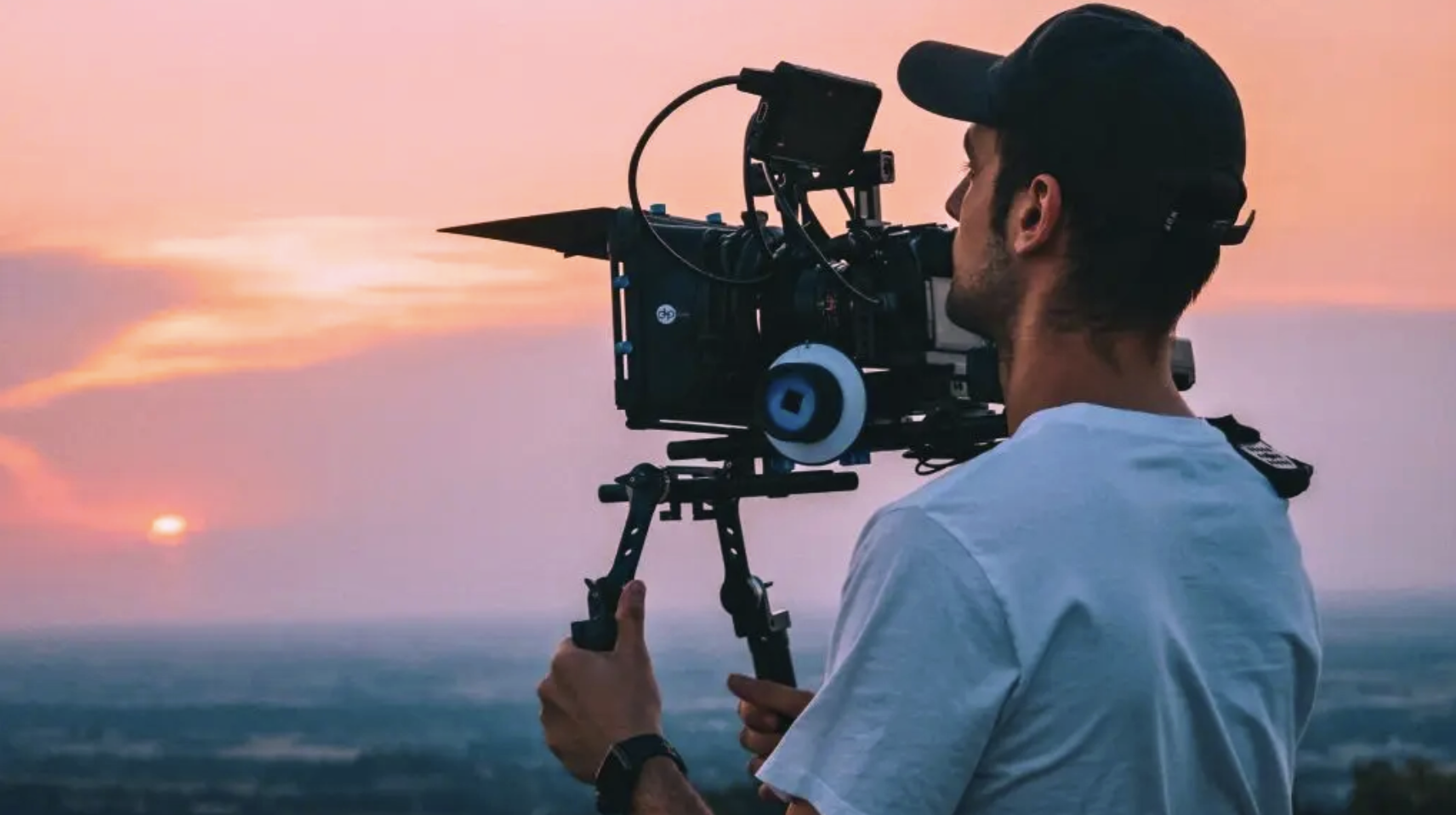 Must-Have Accessories for Amateur Videographers featured image