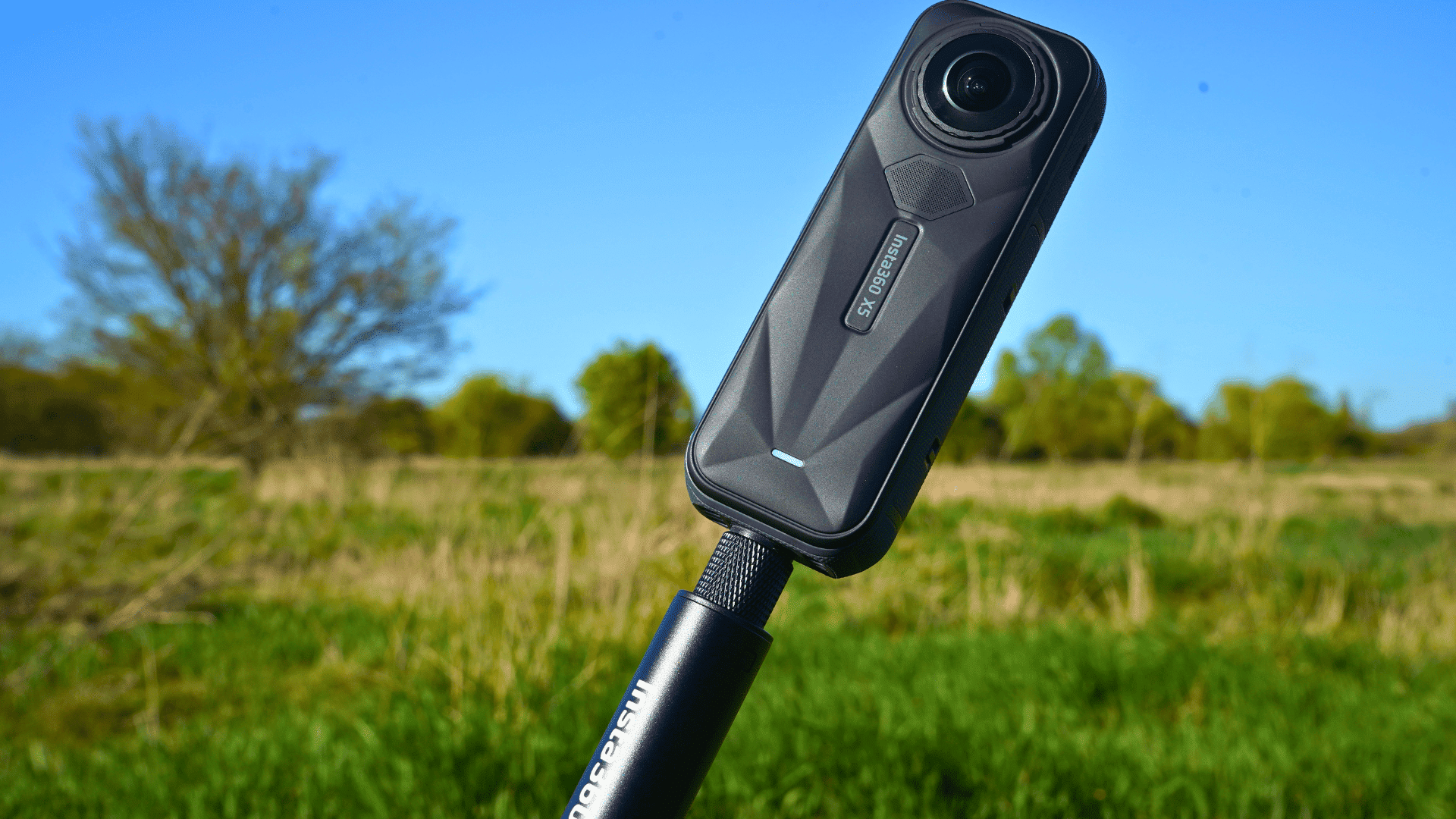 Insta360 X5