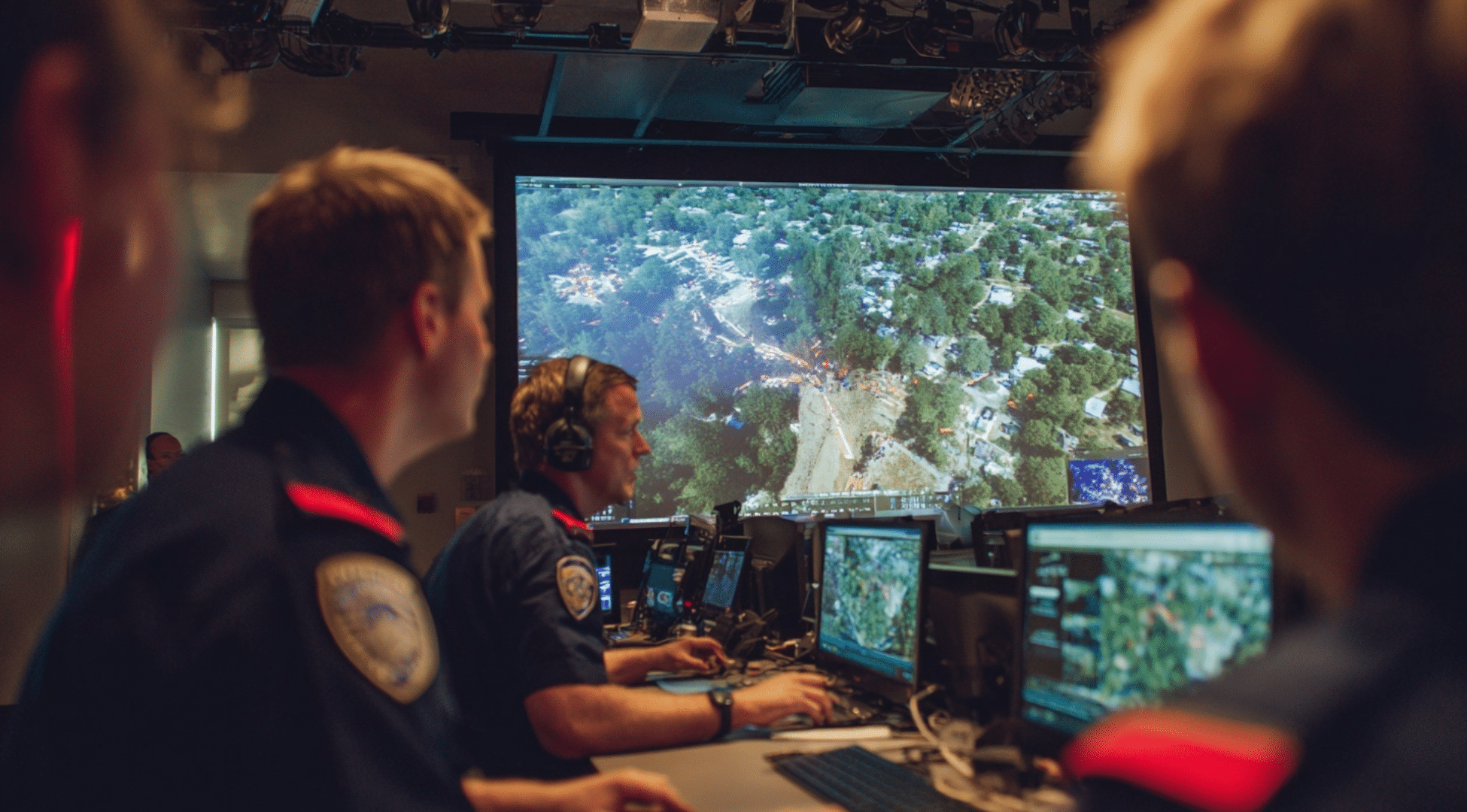 Supporting Communication Between Teams