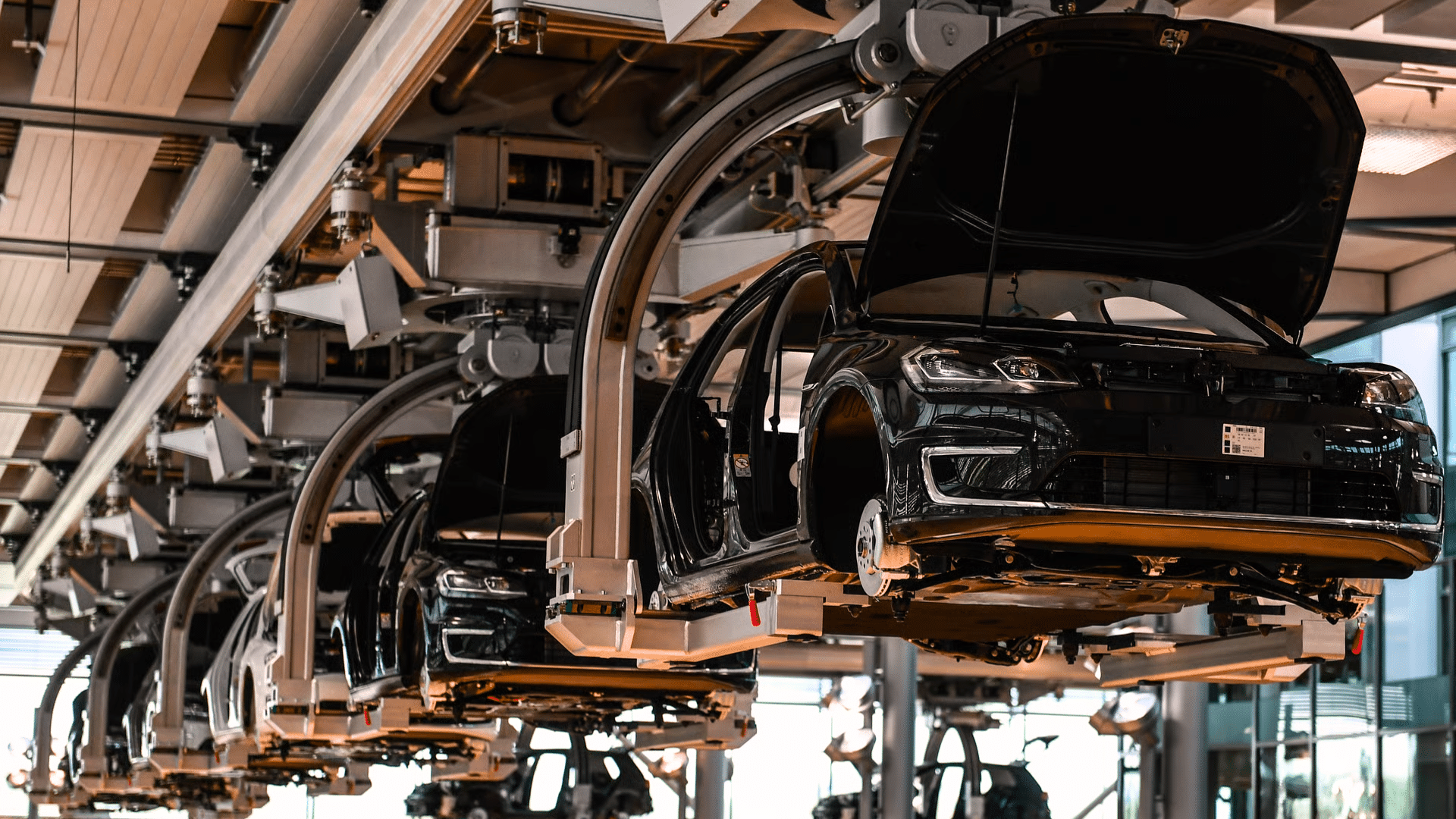 do electric cars have engines