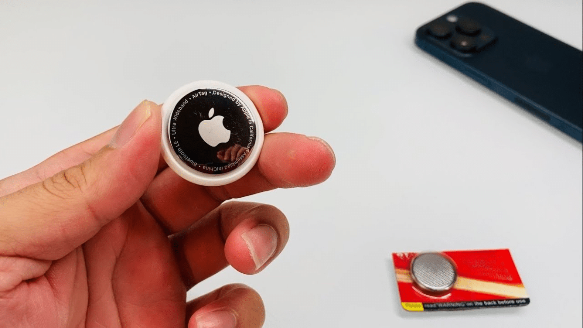 How to Replace an AirTag Battery