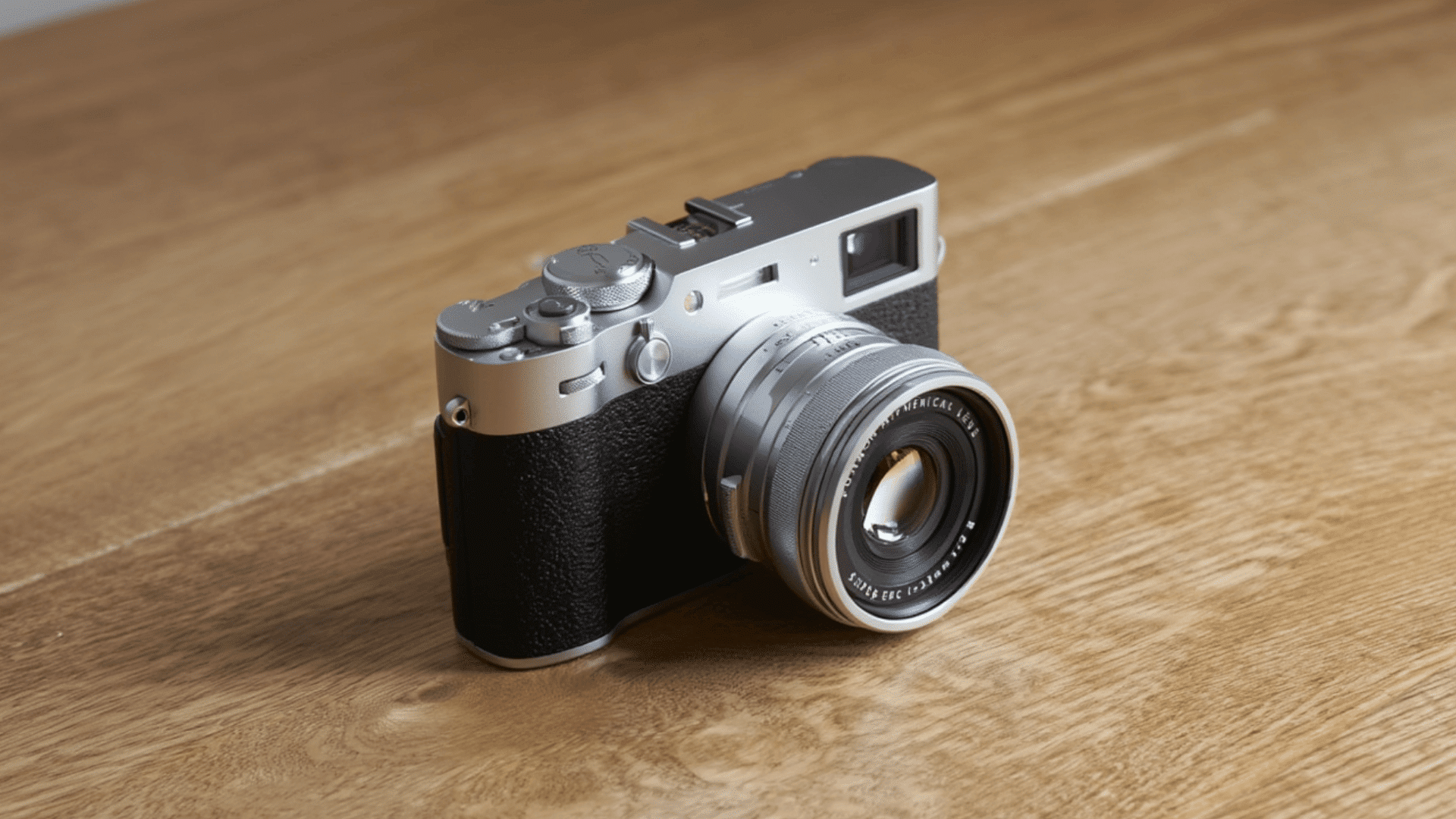 best fujifilm camera for travel photography x100vi