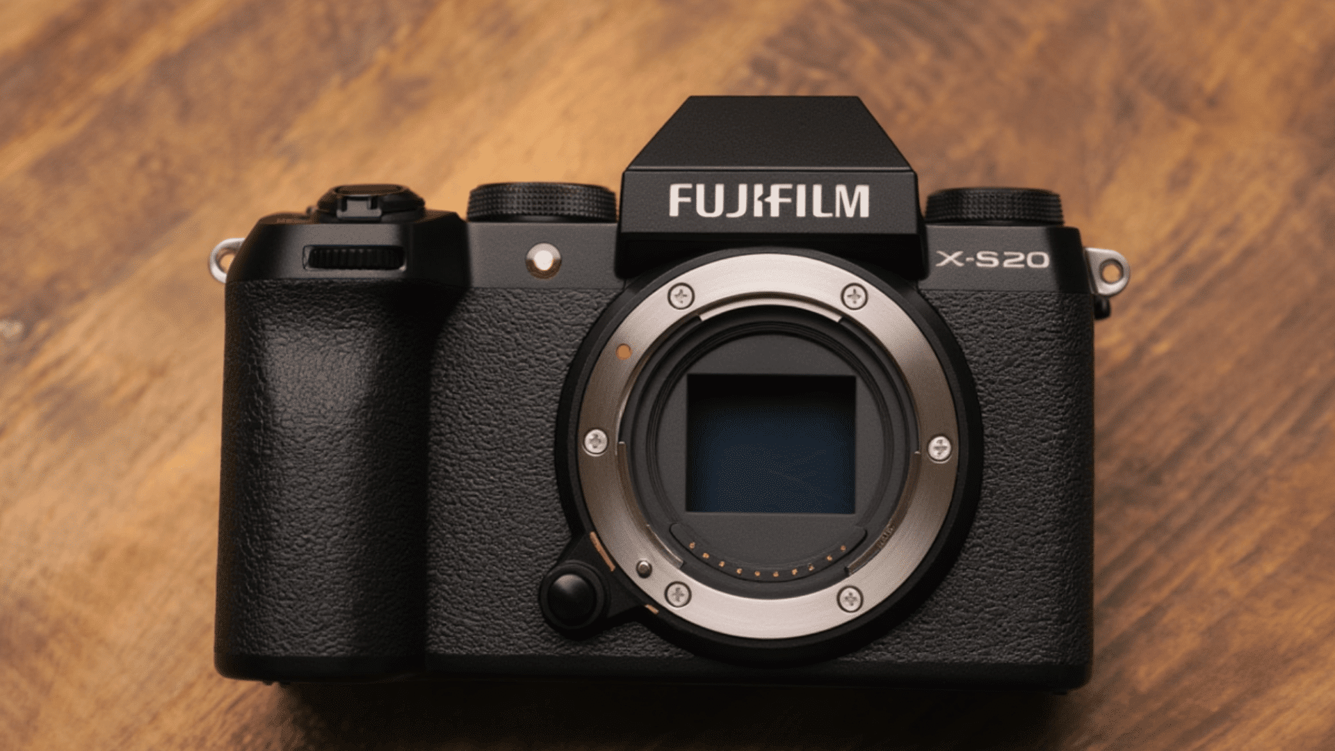 best fujifilm hybrid camera for video x s20