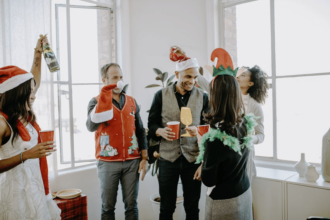 How to Host a Memorable Corporate Holiday Party