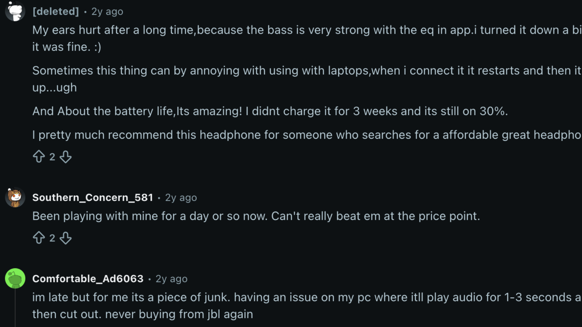 Screenshot of Reddit comments discussing JBL Tune 520BT battery life, comfort, sound quality, and connectivity issues