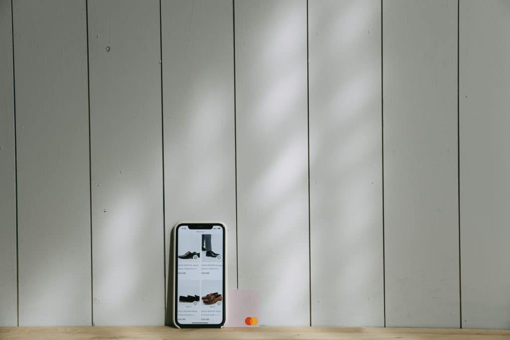 Why Building a Mobile-Ready Magento Store Requires Both E-Commerce and iOS Expertise