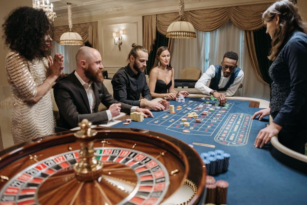 Why Some Casino Games Feel Easier to Learn Than Others Before the First Spin